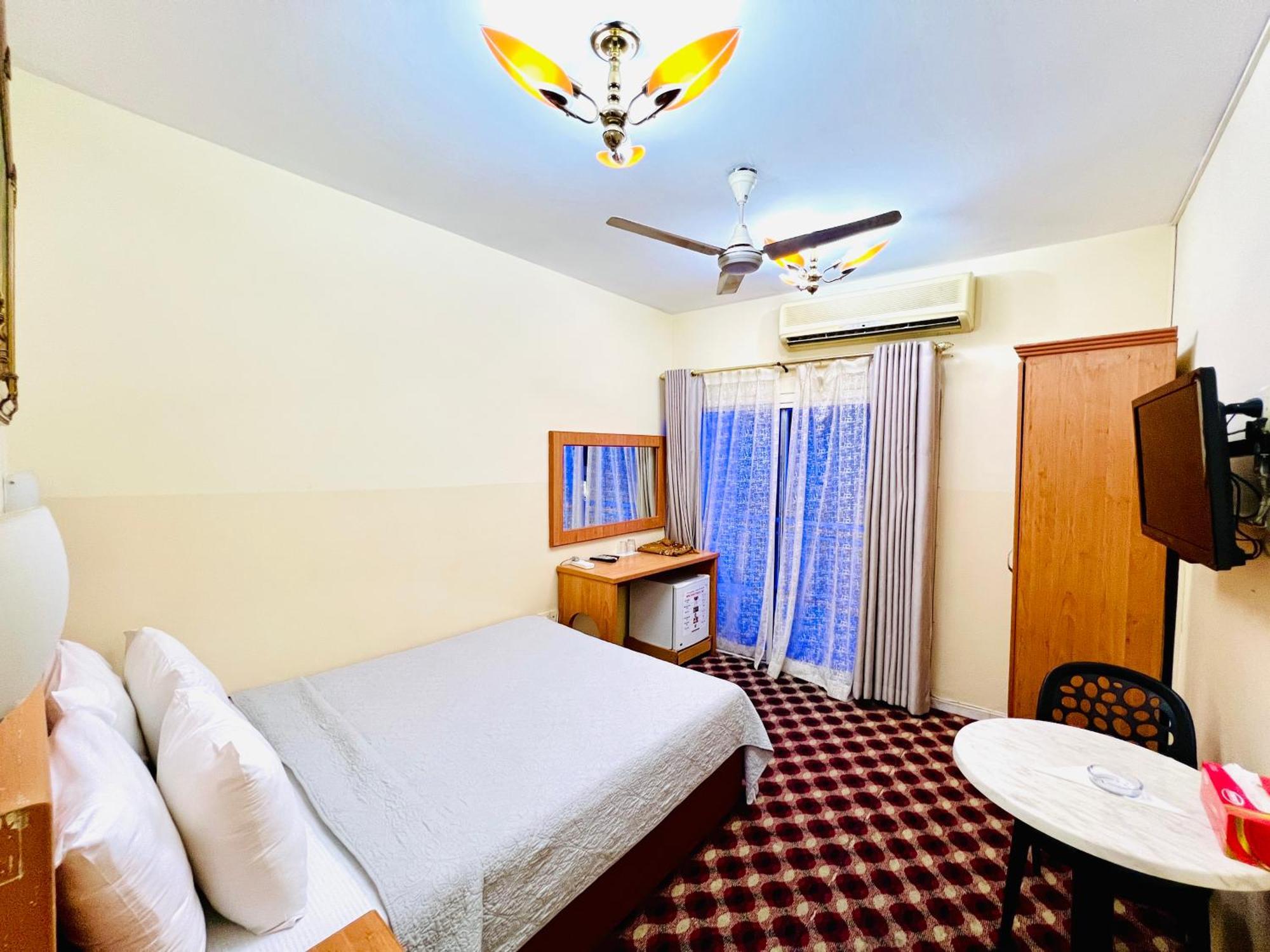 Al Ahrar Hotel Дубай Экстерьер фото