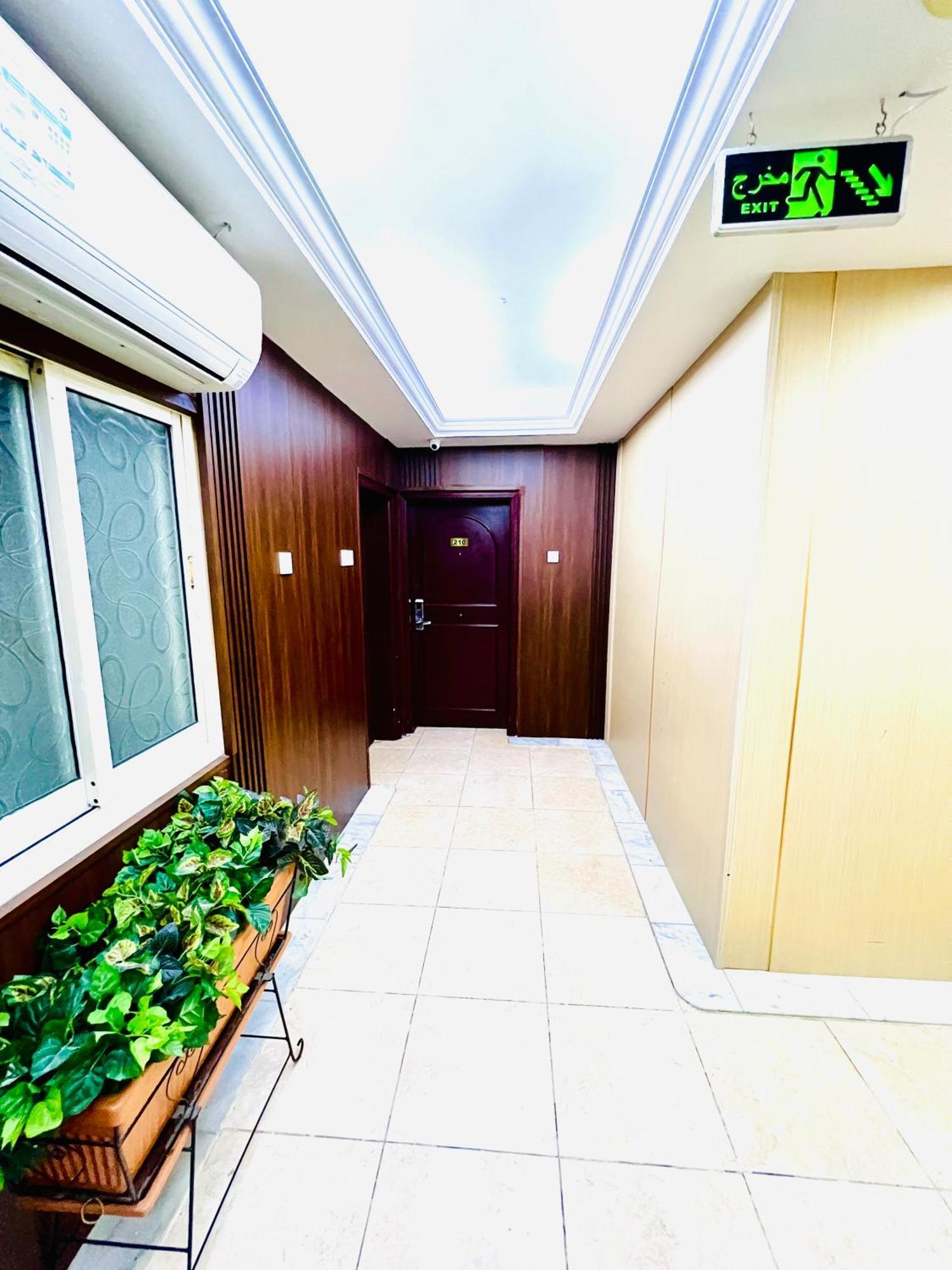 Al Ahrar Hotel Дубай Экстерьер фото