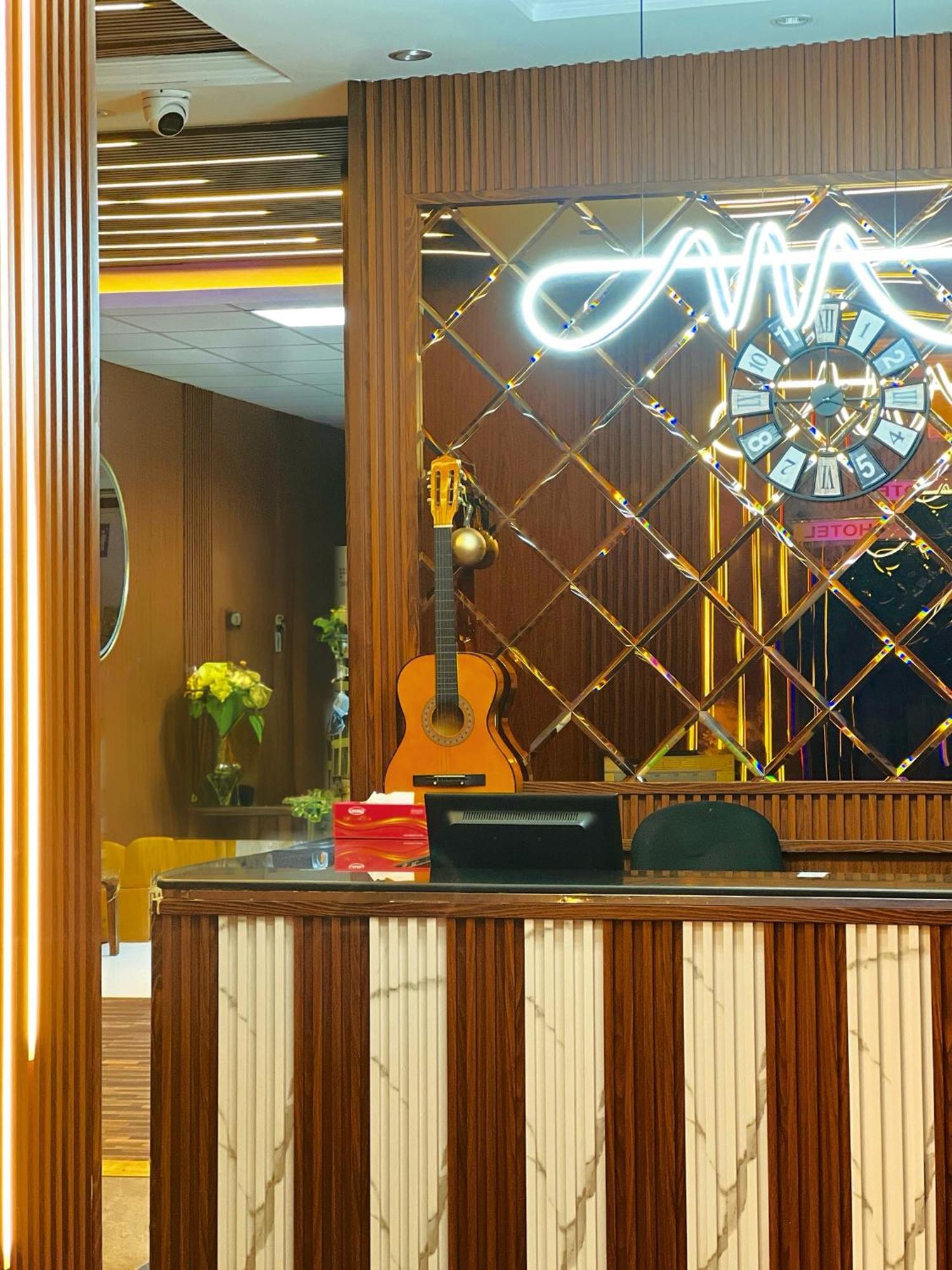 Al Ahrar Hotel Дубай Экстерьер фото
